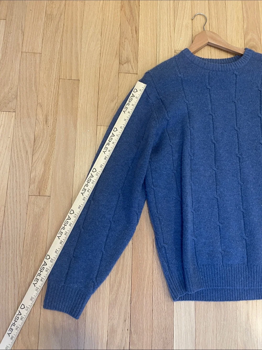Men's Crewneck Sweater in Denim Blue size M